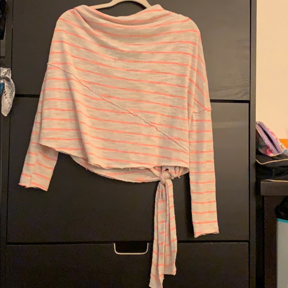 Free People top Striped Asymmetric top 💕 - Picture 3 of 3